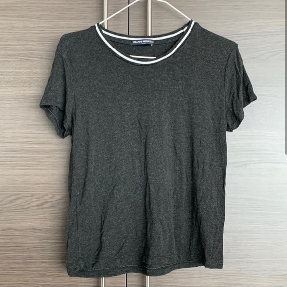 Brandy Melville Gray Tee - Picture 1 of 3